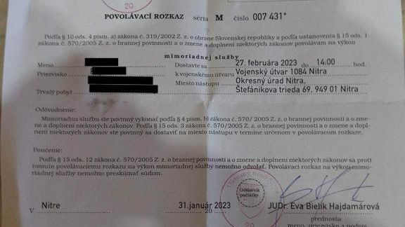 Čtyřicet tisíc Slováků podepsalo formulář, že odmítají bojovat
